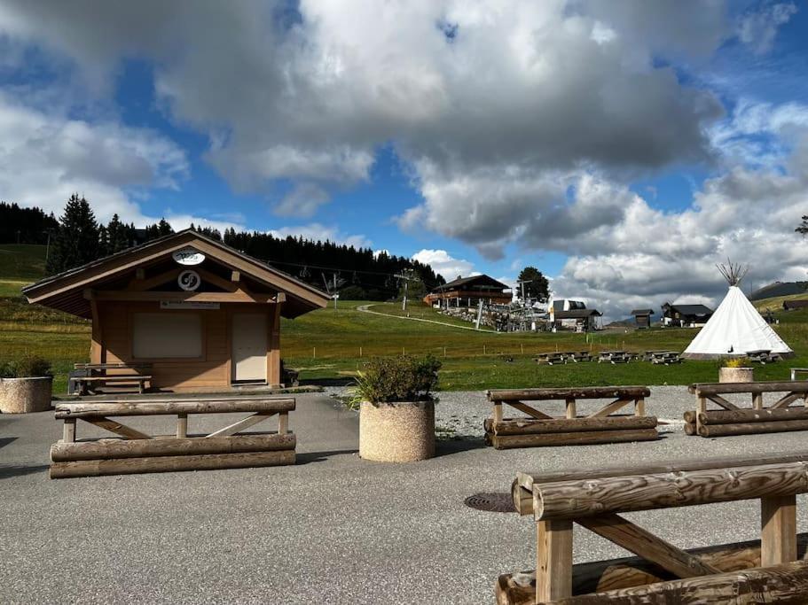 Appartement La Clusaz Avec Terrasse Sur Les Pistes De Ski Маниго Экстерьер фото